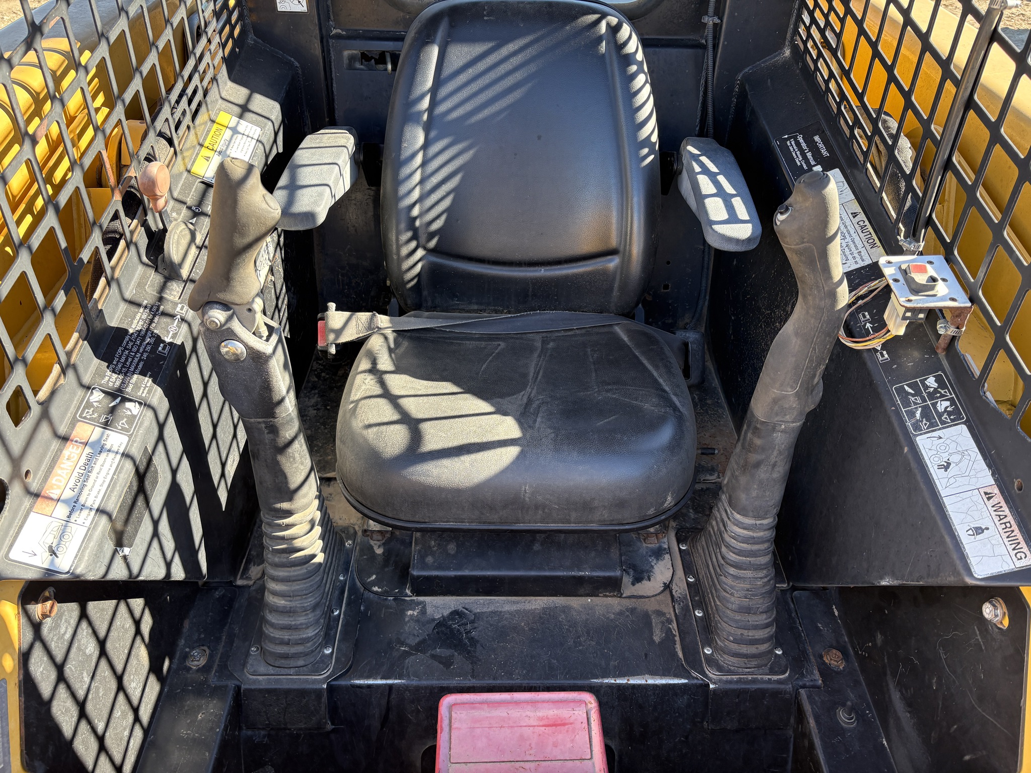 2000 John Deere 260 Image 6