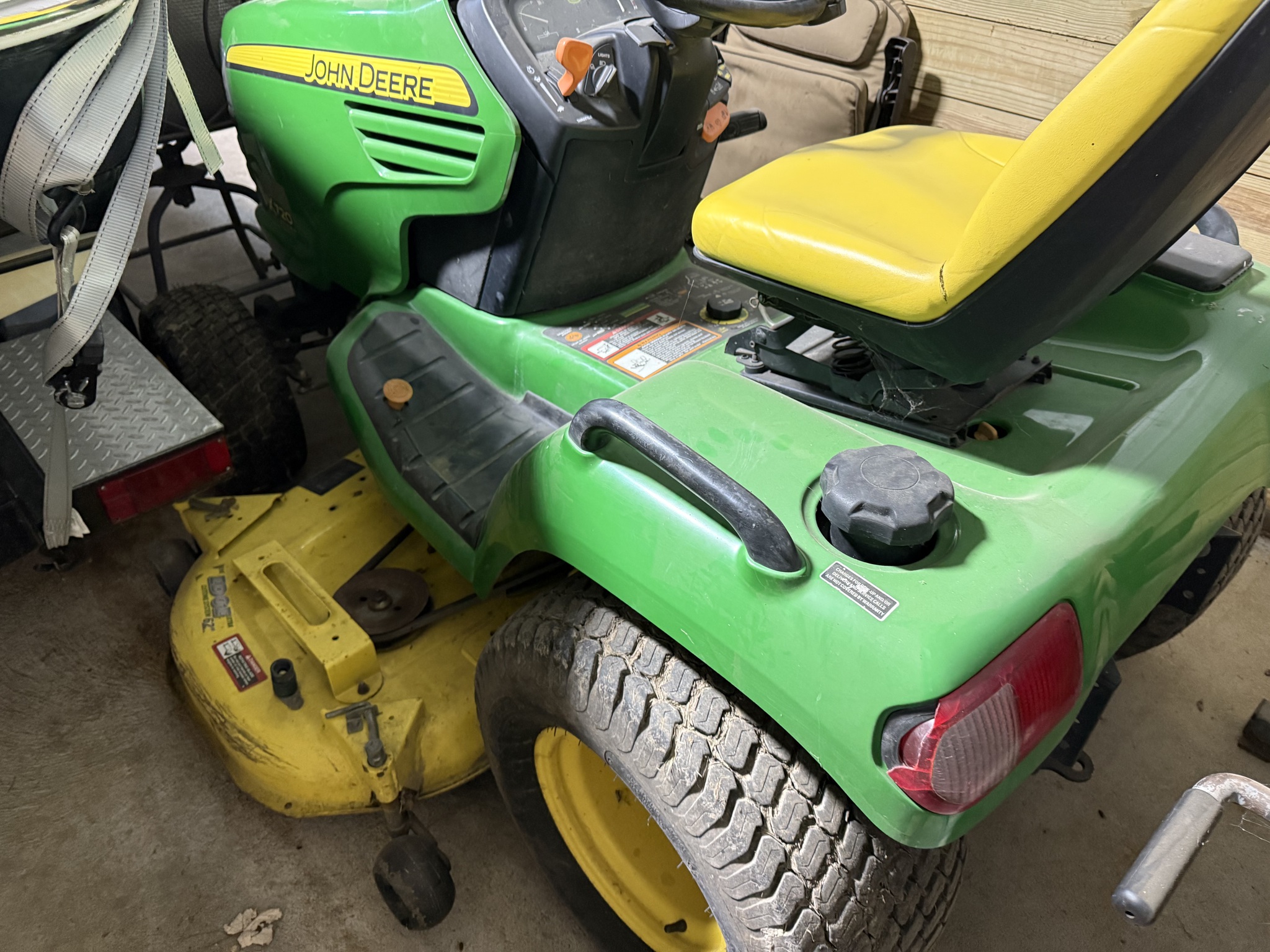 2011 John Deere X720 Image 5