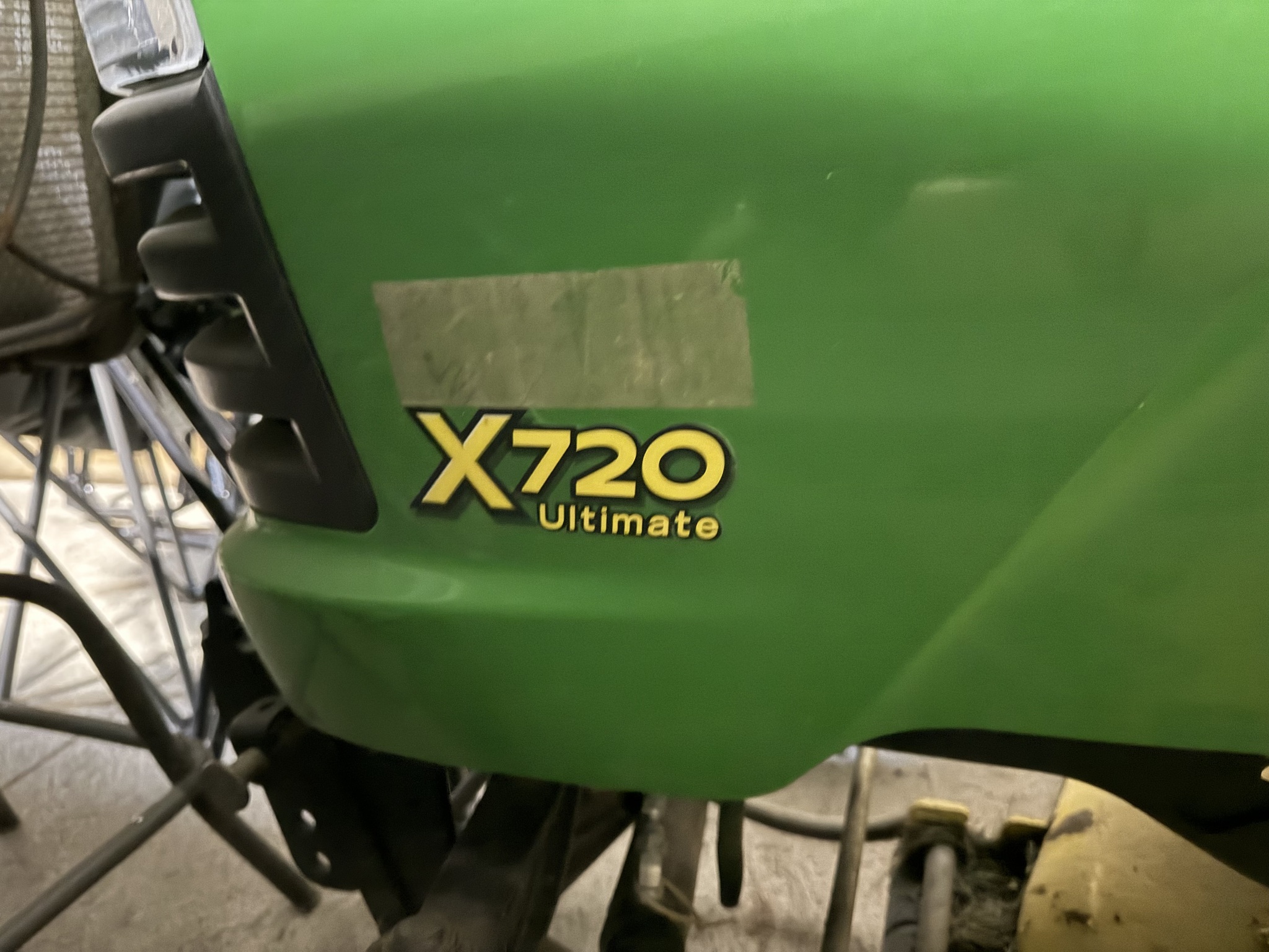 2011 John Deere X720 Image 1