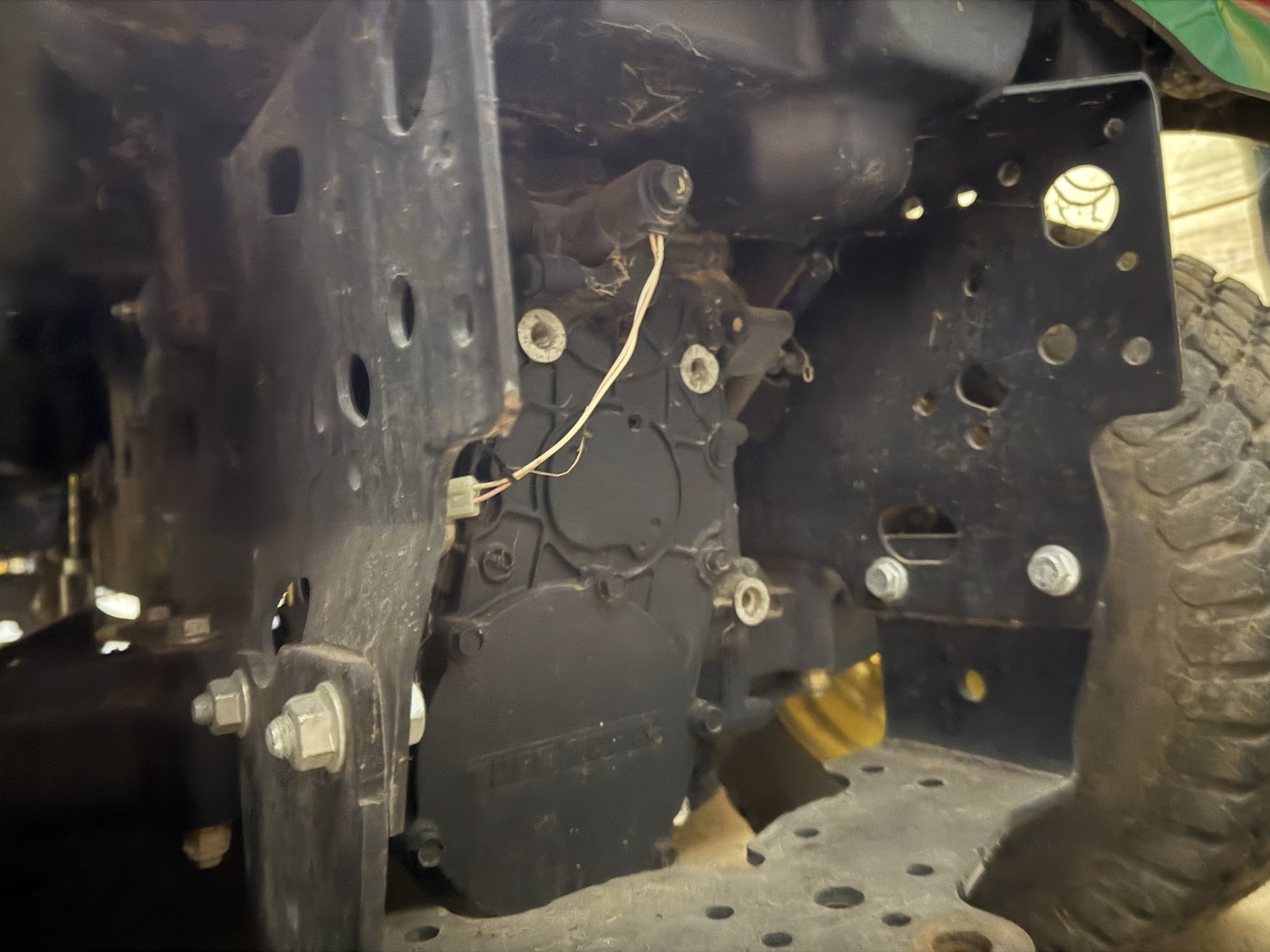 2011 John Deere X720 Image 6