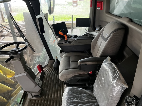 2022 John Deere CP770-9