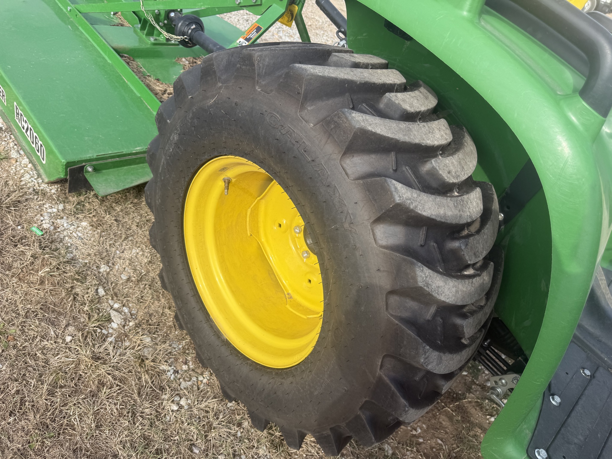 2018 John Deere 3025E Image 12