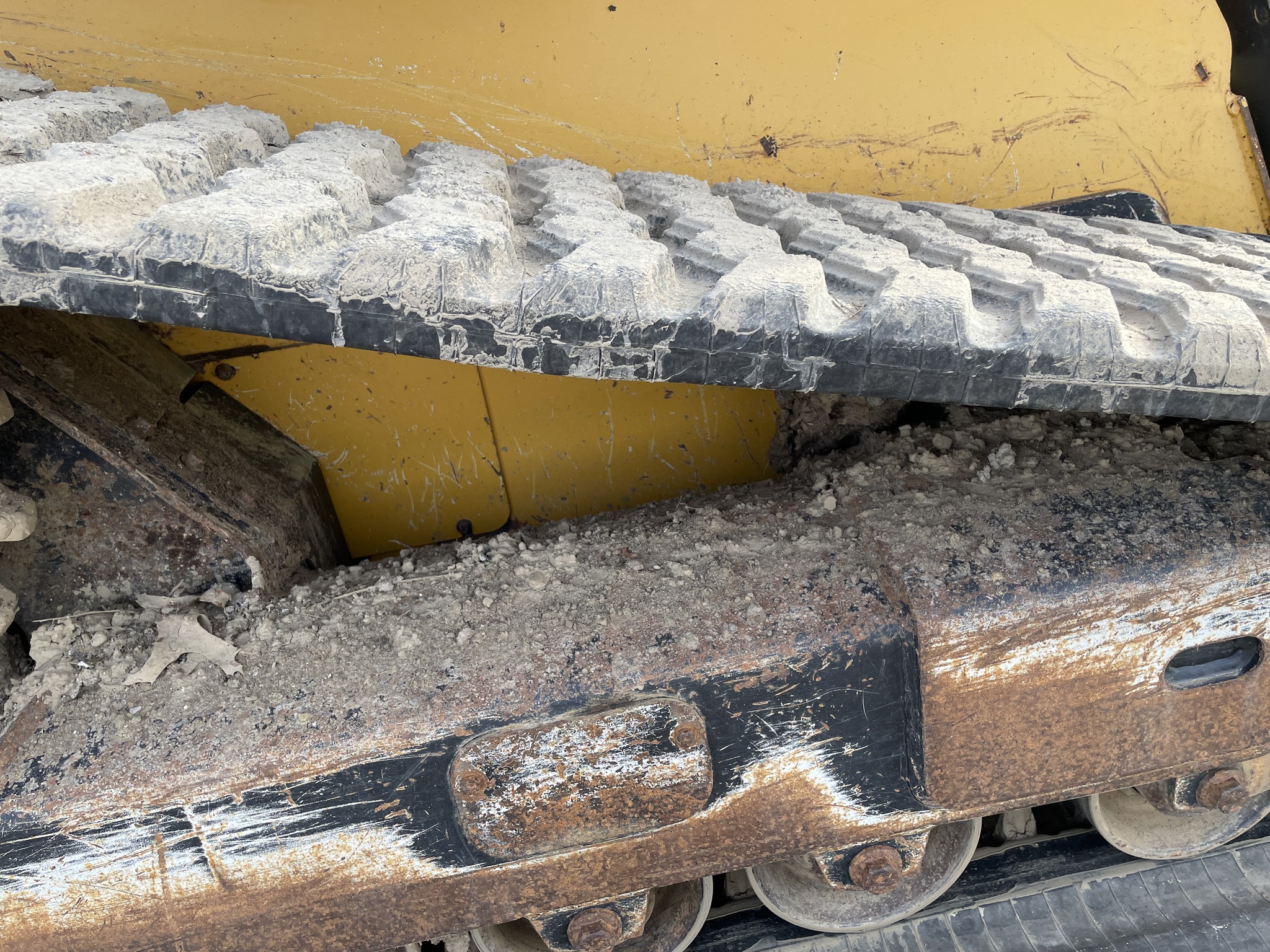 2012 John Deere 333D Image 4