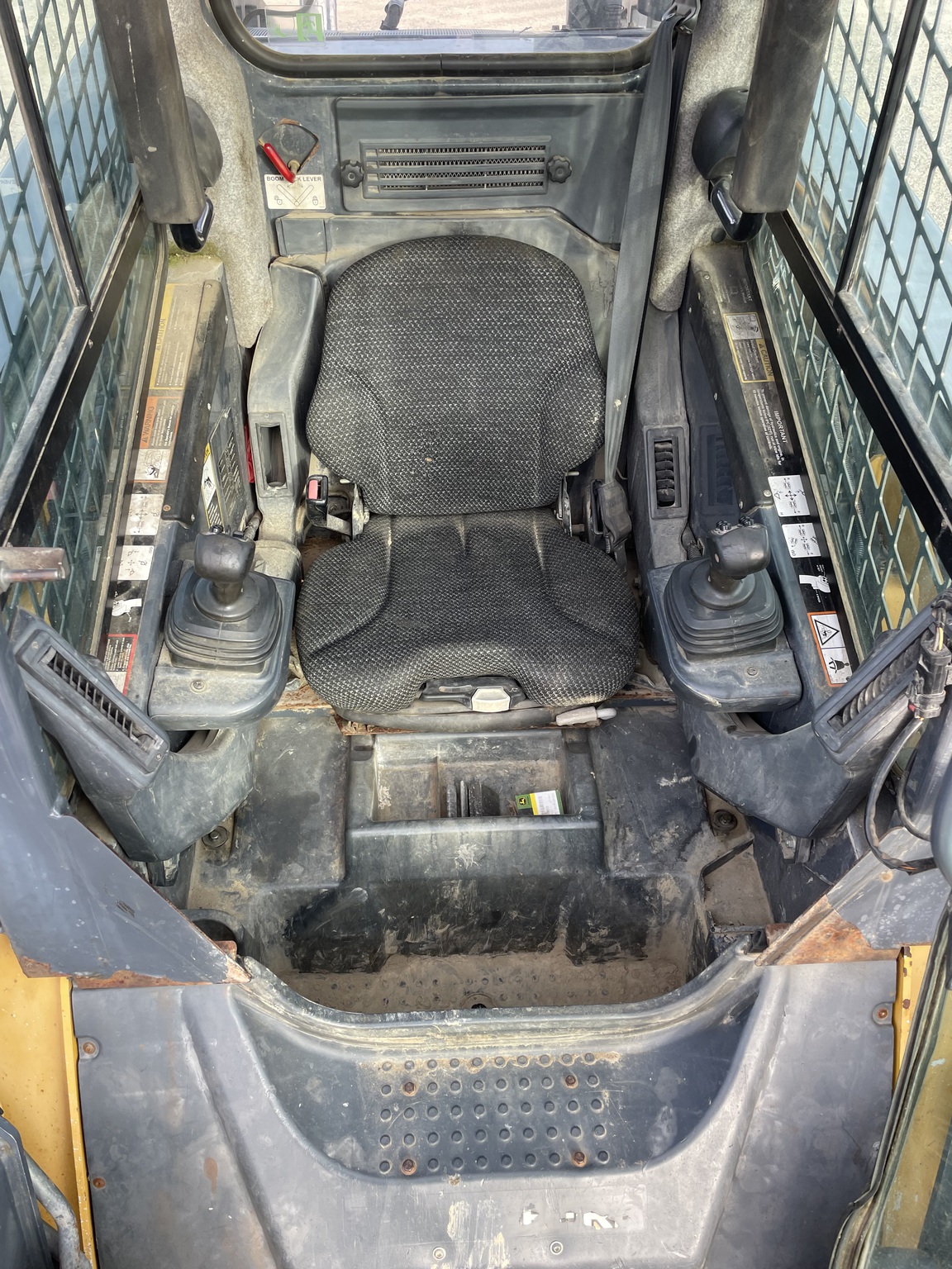 2012 John Deere 333D Image 6