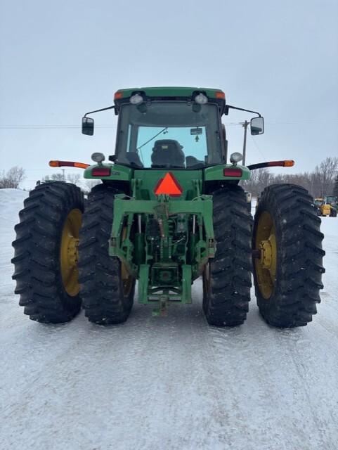 2002 John Deere 8420 Image 4