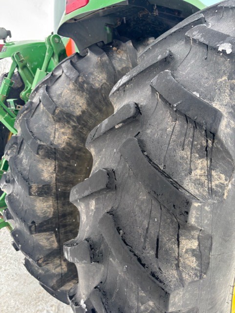 2002 John Deere 8420 Image 14