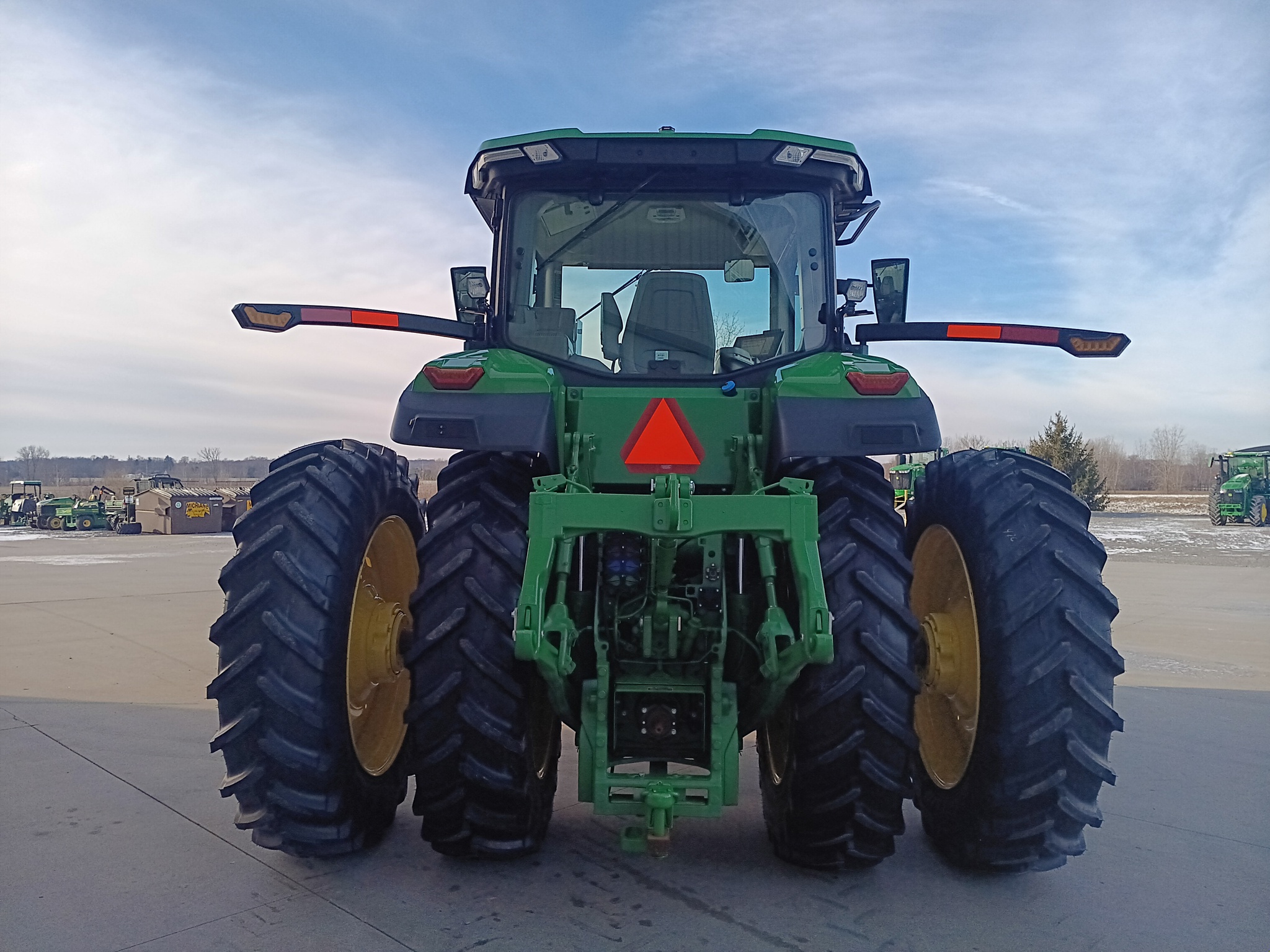 2024 John Deere 8R 230 Image 4