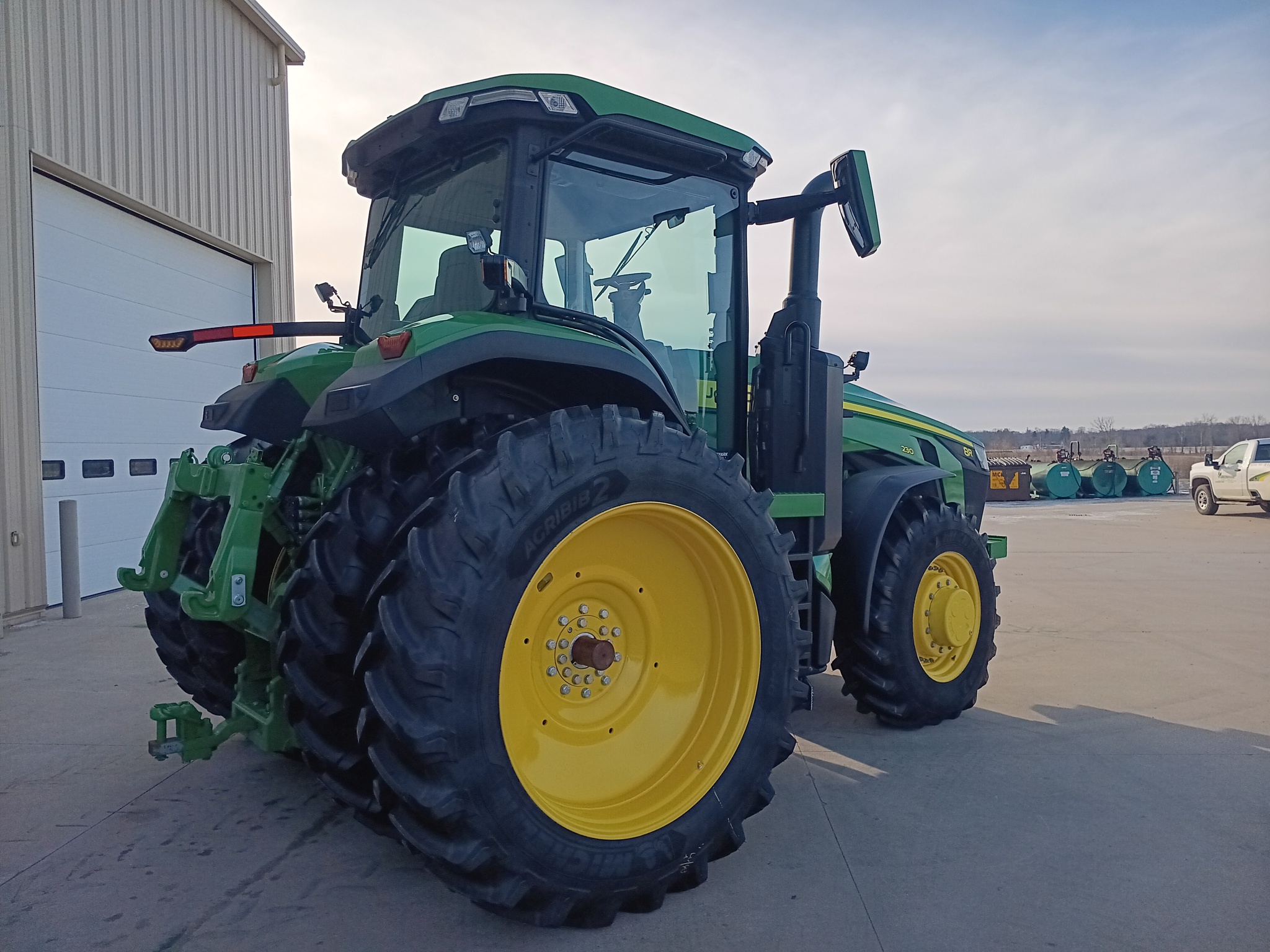 2024 John Deere 8R 230 Image 3
