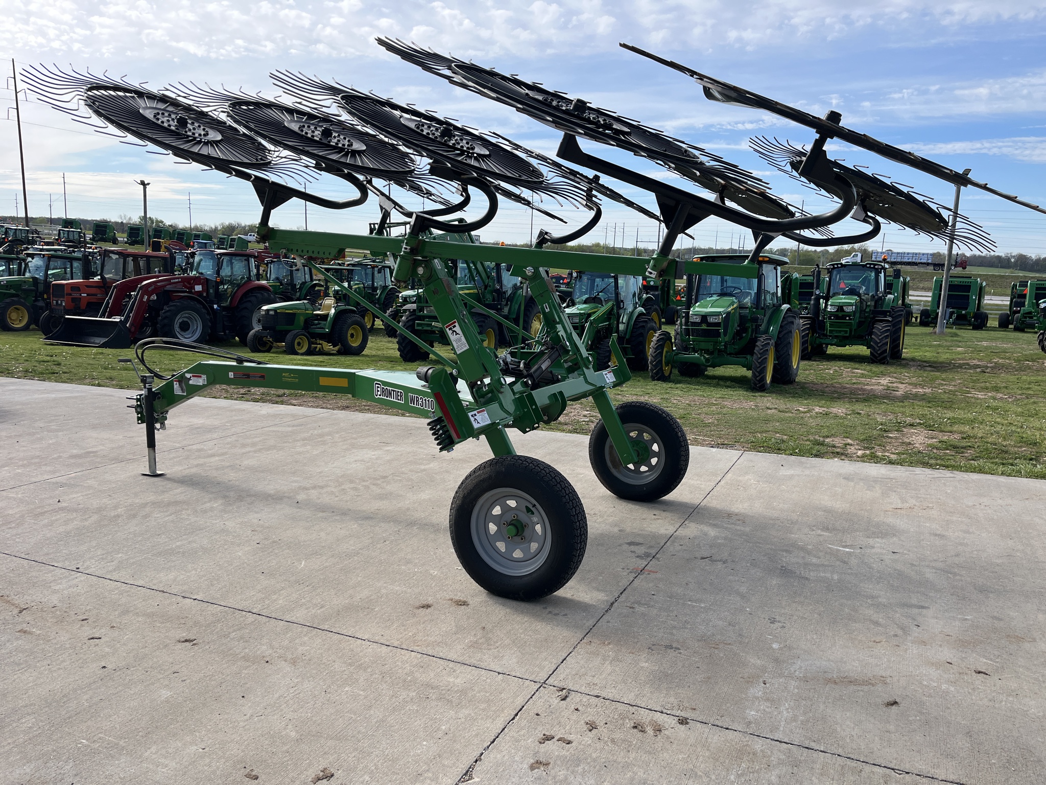  2023 Frontier WR3110 at Heritage Tractor in Rogersville, MO