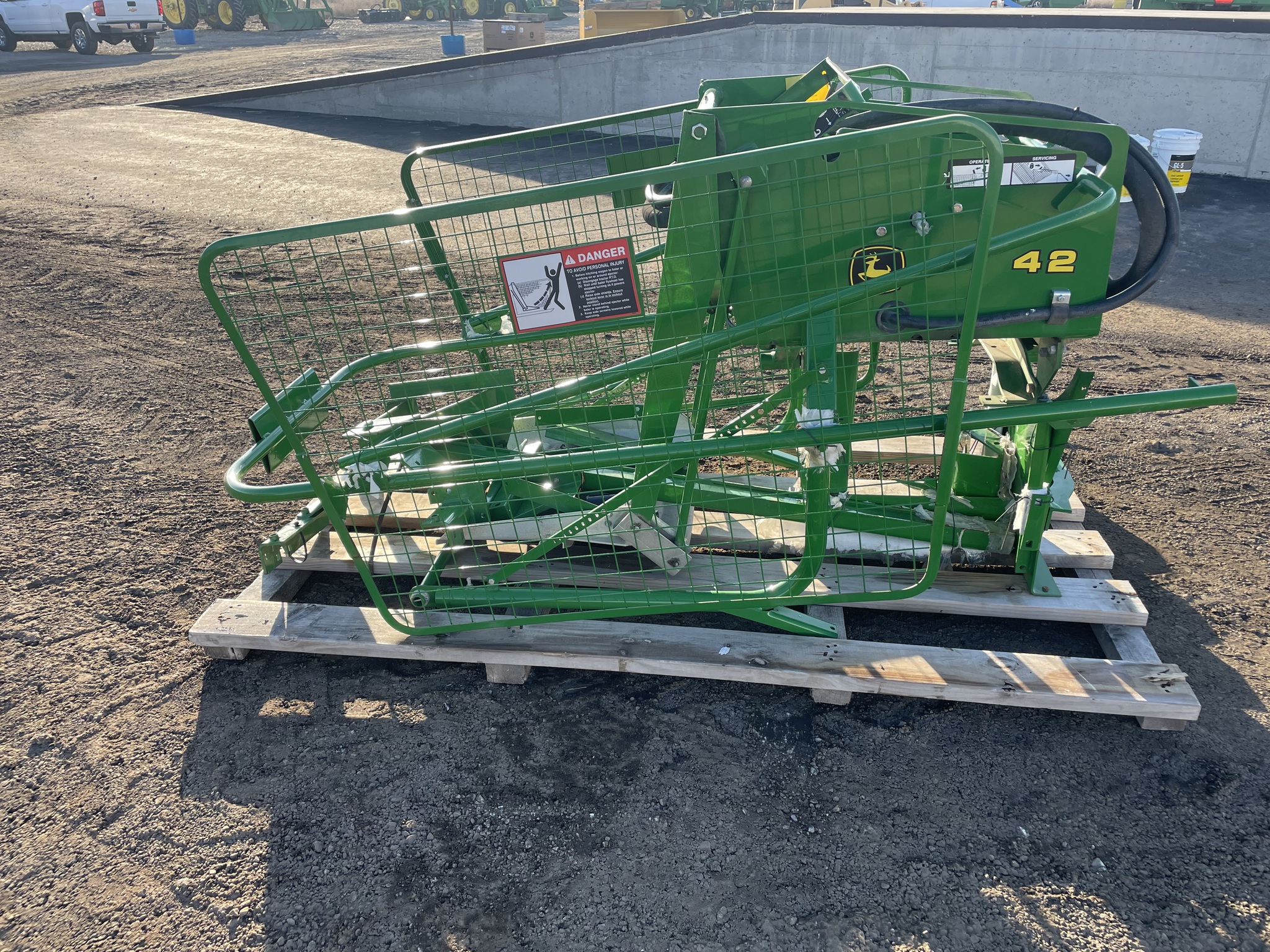 2021 John Deere 42BE Image 4