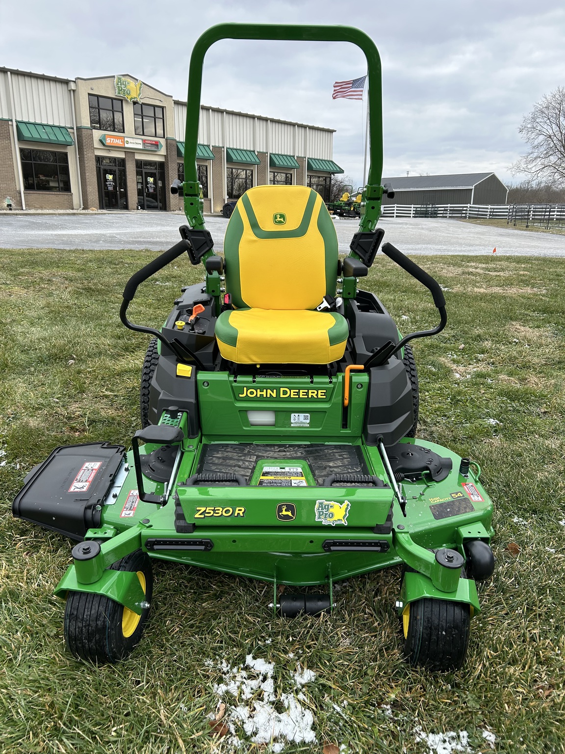 2026 John Deere Z530R Image 7