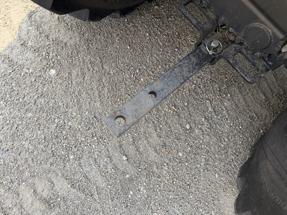 2012 John Deere 3320 - Photo23
