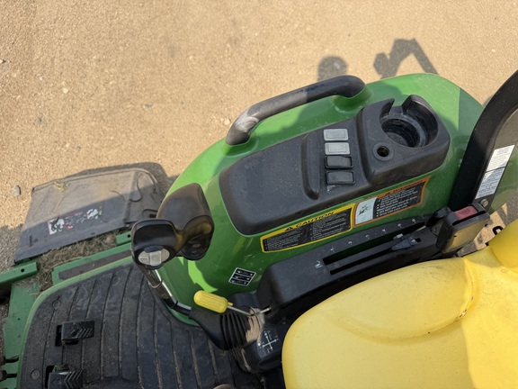 2012 John Deere 3320 - Photo25