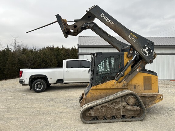 Used 2022 John Deere 325G Compact Track Loaders at Koenig Equipment in Franklin, IN - Photo3