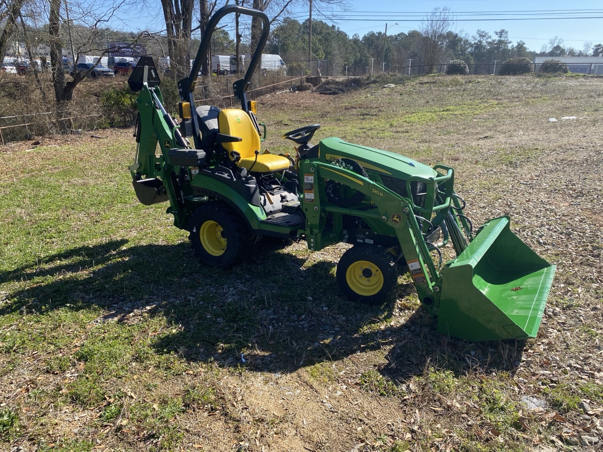 2024 John Deere 1025R Image 3