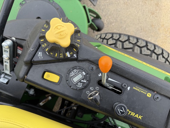 2023 John Deere Z970R - Photo18