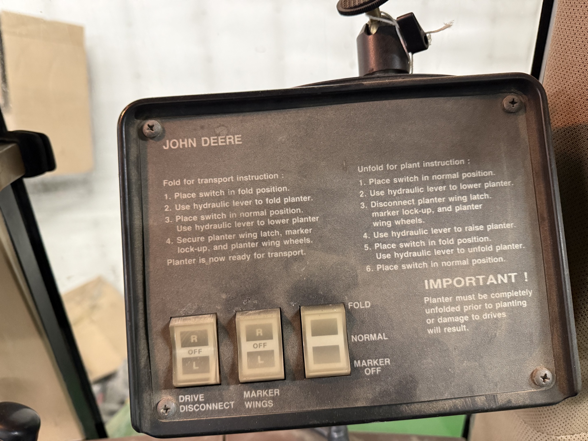 1995 John Deere 7200 Image 4