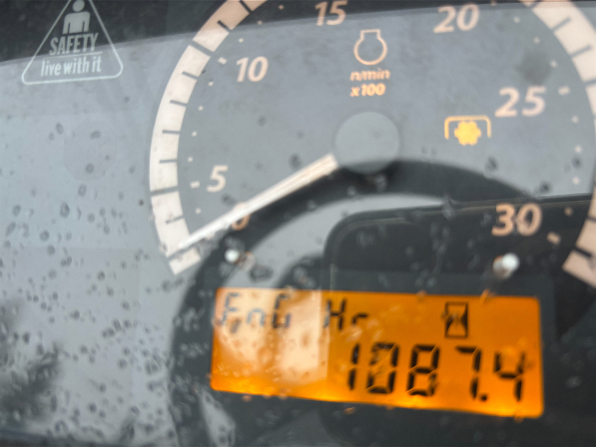 2016 John Deere 4044M Image 2