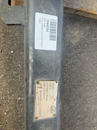 2020 Blue Diamond Skid Steer Pallet forks
