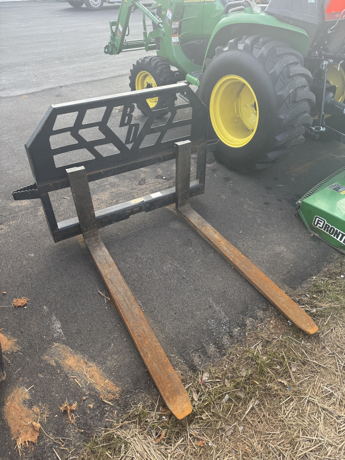 2020 Blue Diamond Skid Steer Pallet forks