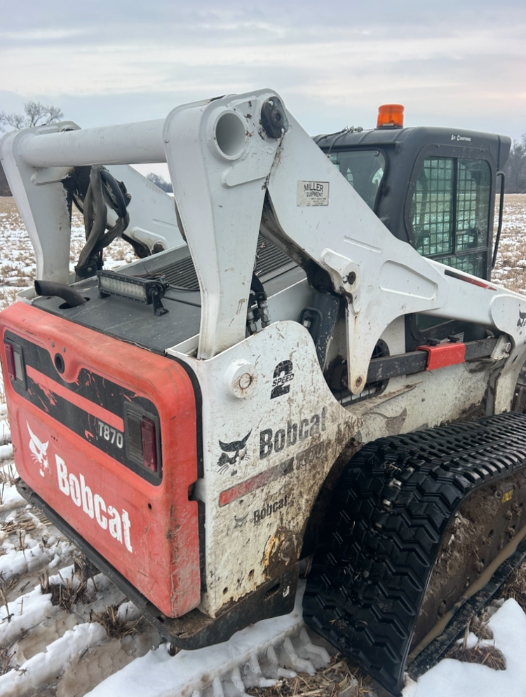 2011 Bobcat T870 Image 2