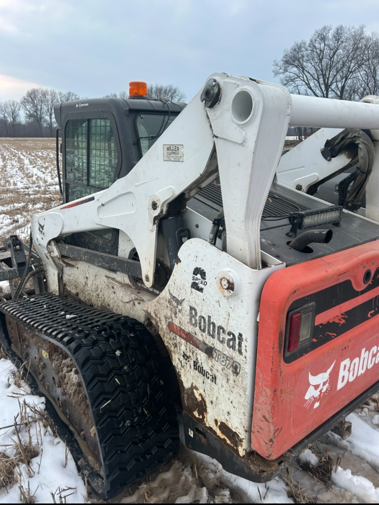 2011 Bobcat T870 Image 3
