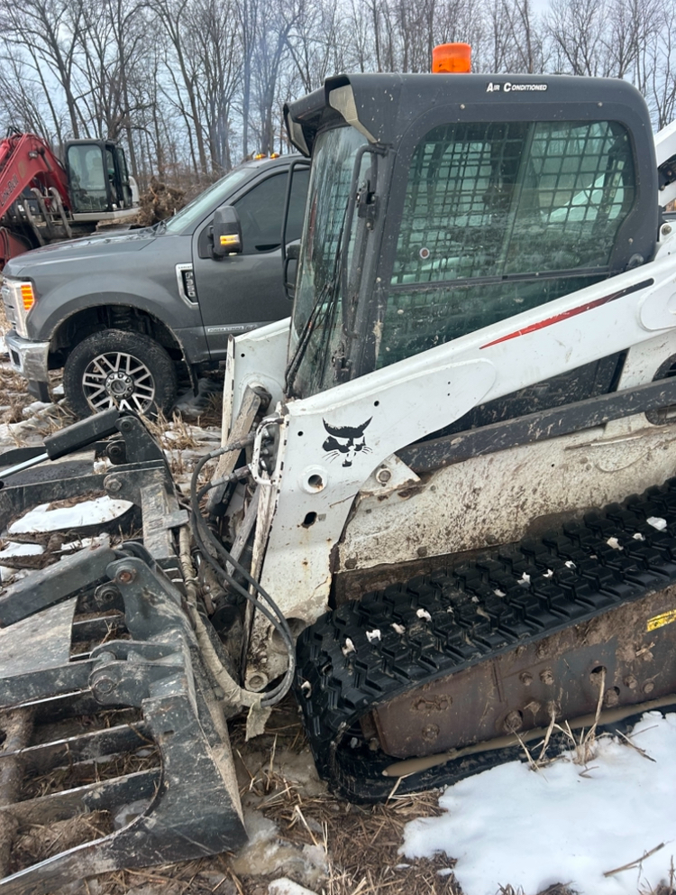 2011 Bobcat T870 Image 4
