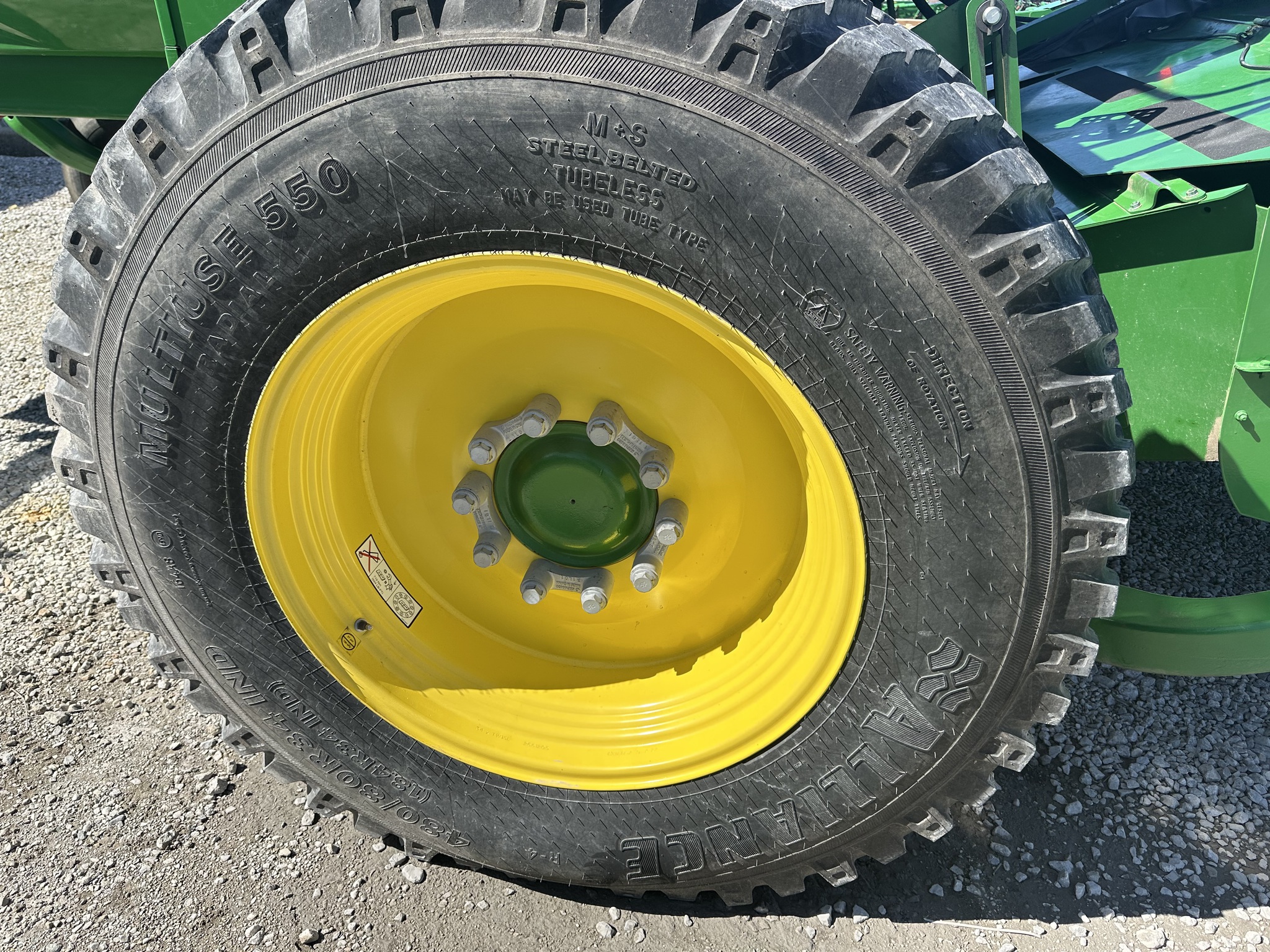 2023 John Deere W200M Image 27