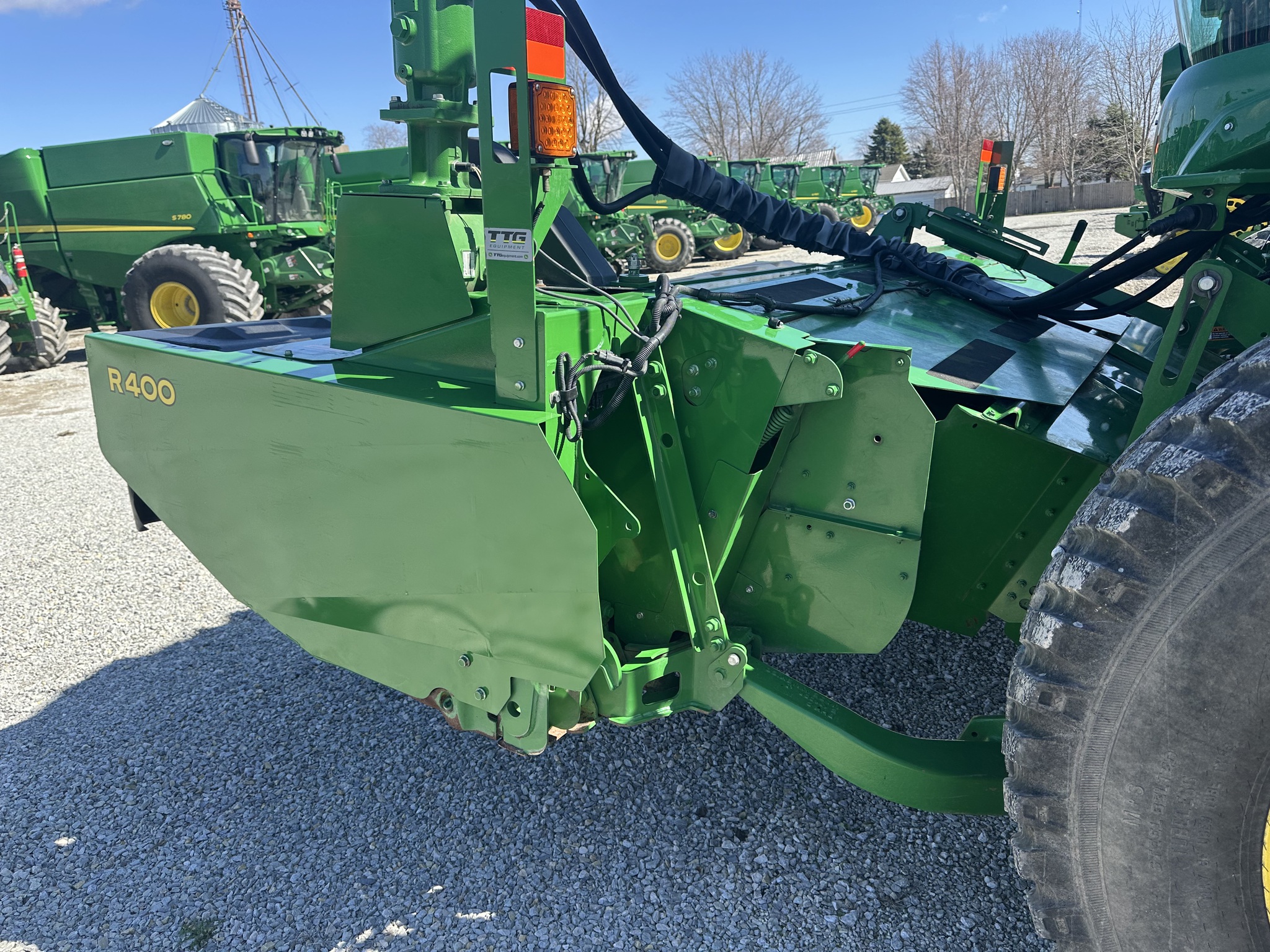 2023 John Deere W200M Image 36