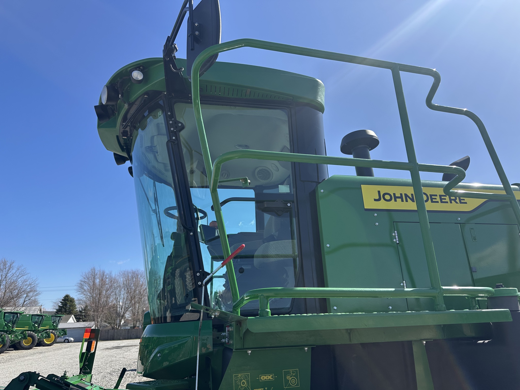 2023 John Deere W200M Image 39