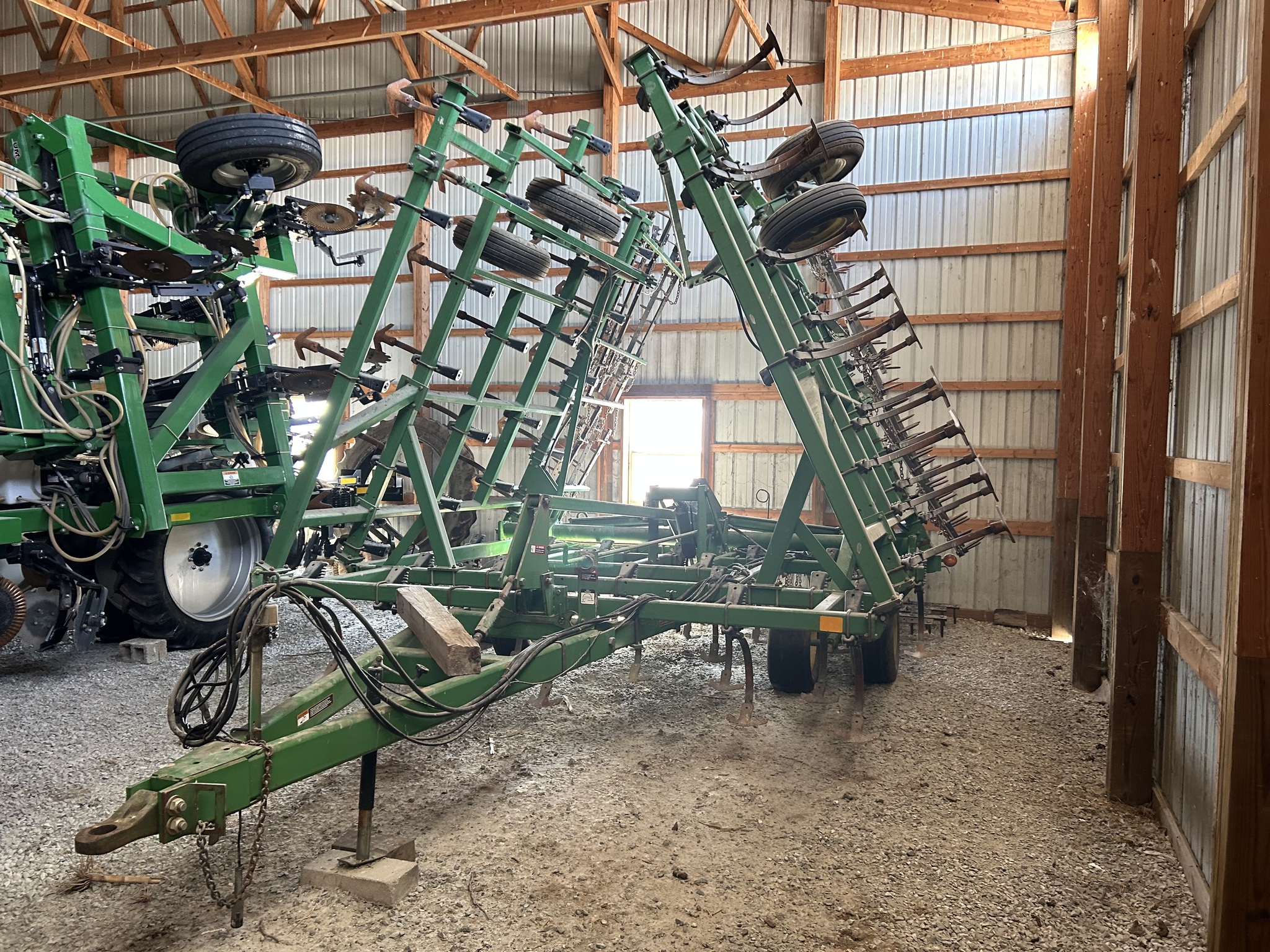 1997 John Deere 980 Image 13