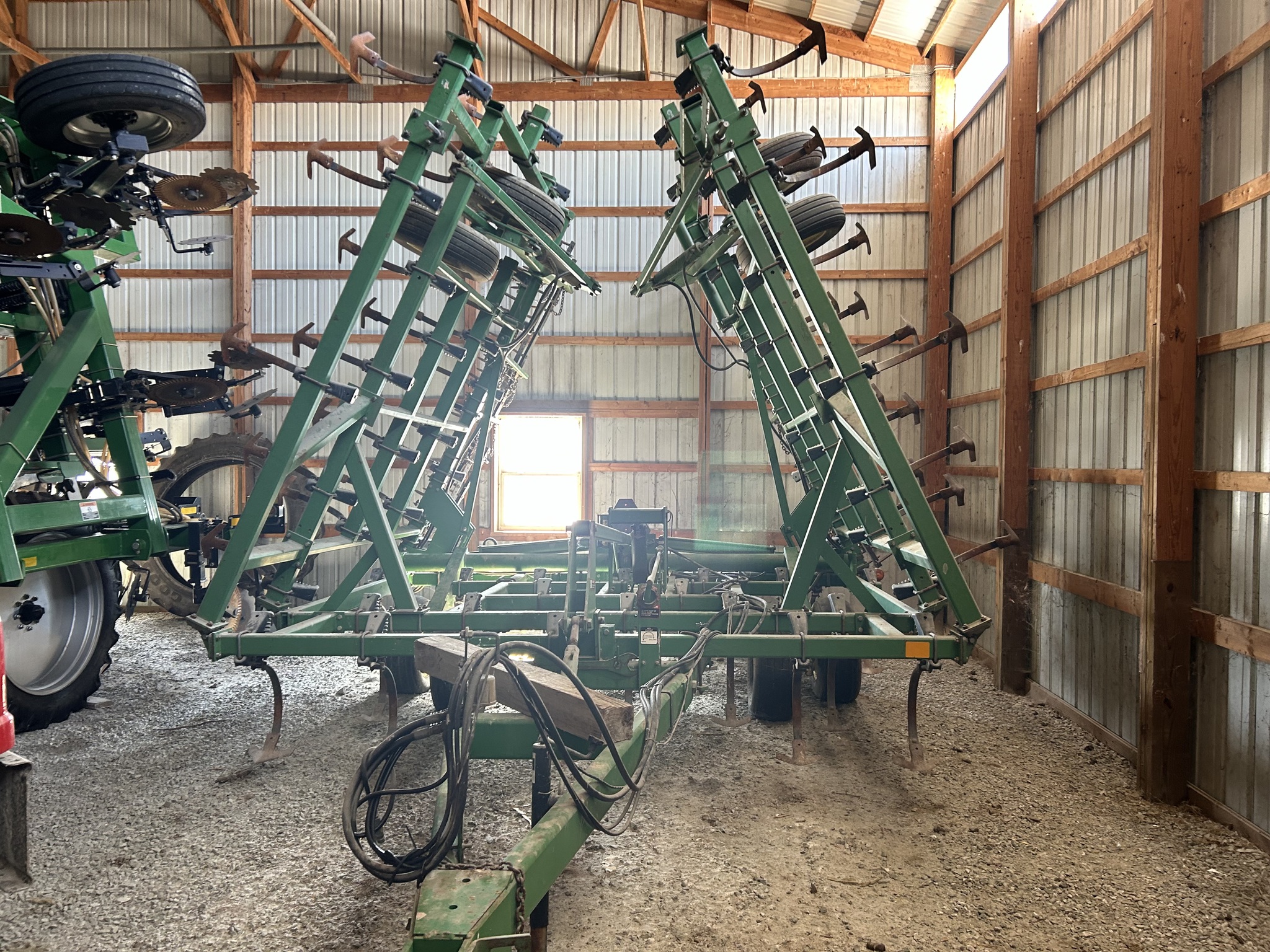 1997 John Deere 980 Image 15