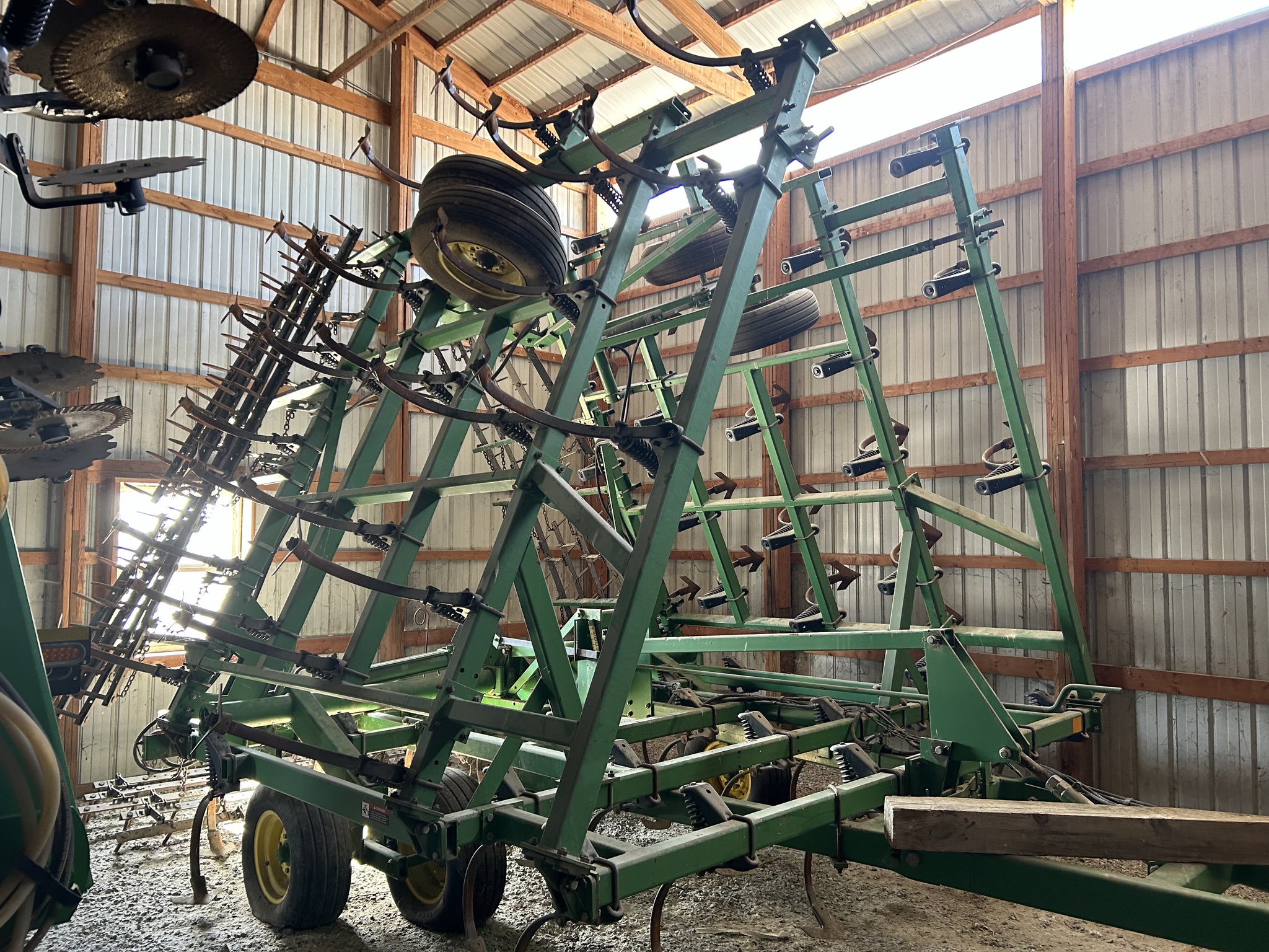 1997 John Deere 980 Image 17