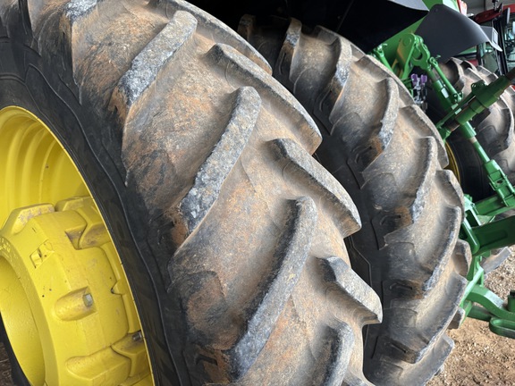 2023 John Deere 8R 410