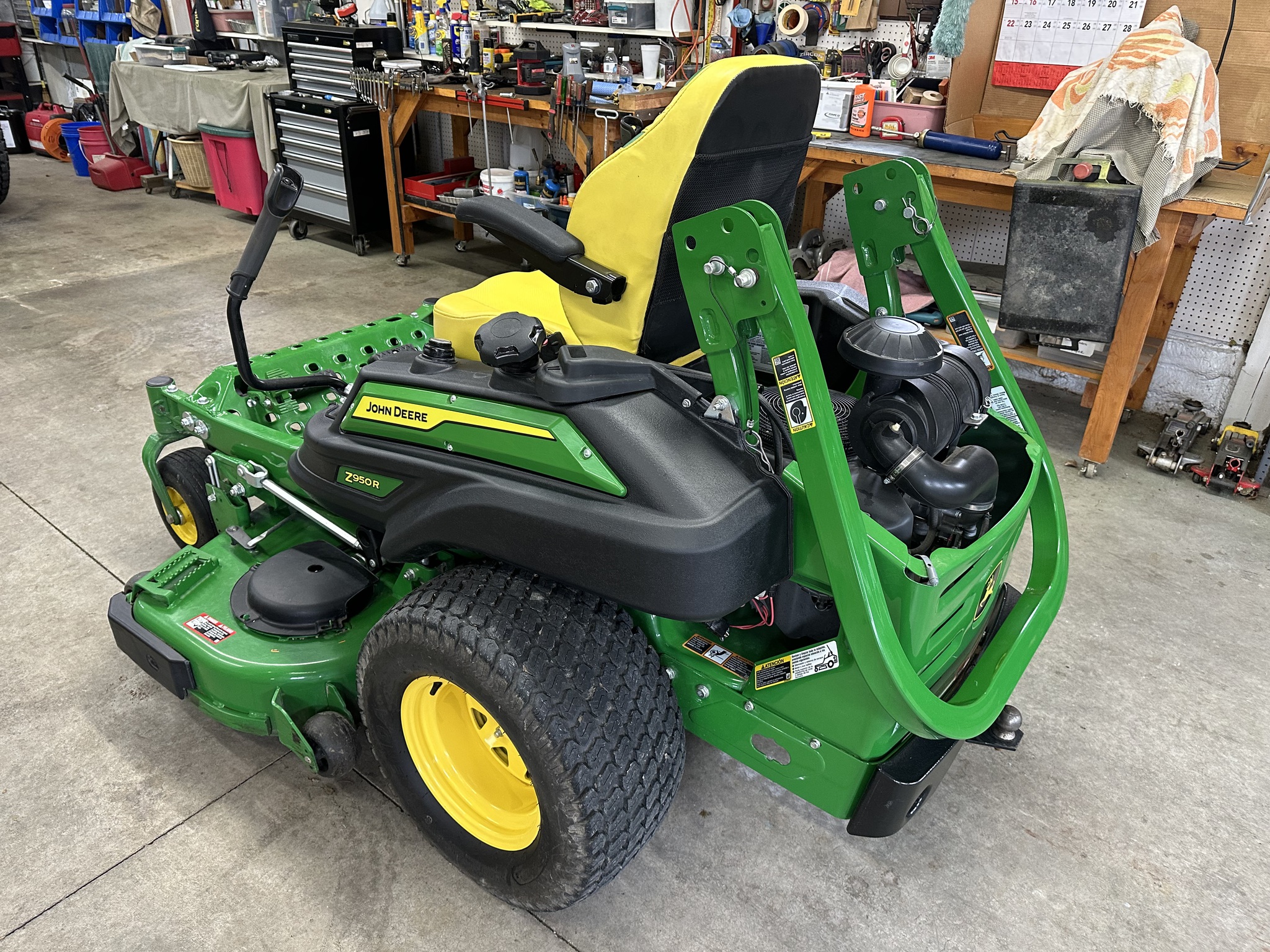 2023 John Deere Z950R Image 5