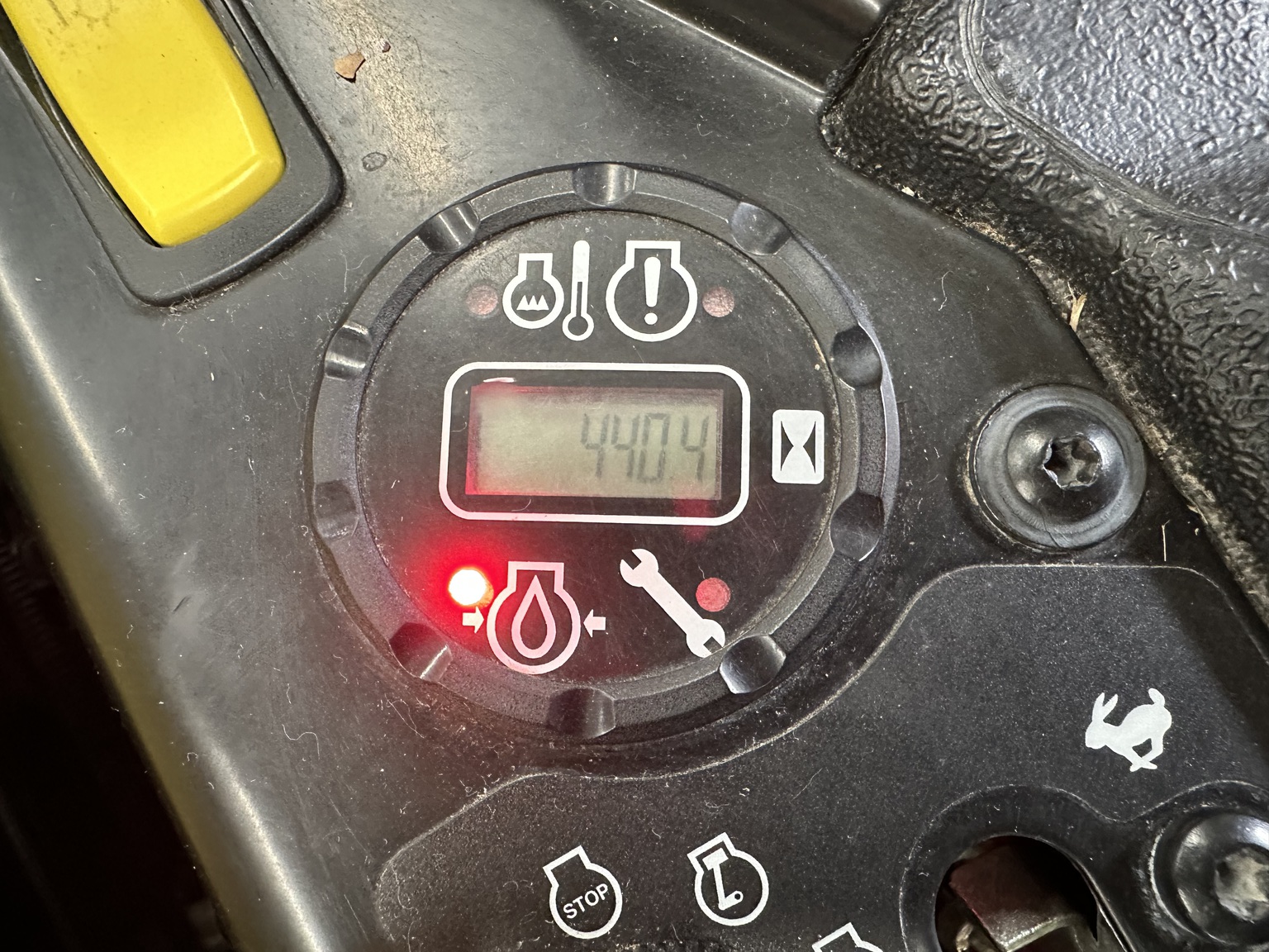 2023 John Deere Z950R Image 14