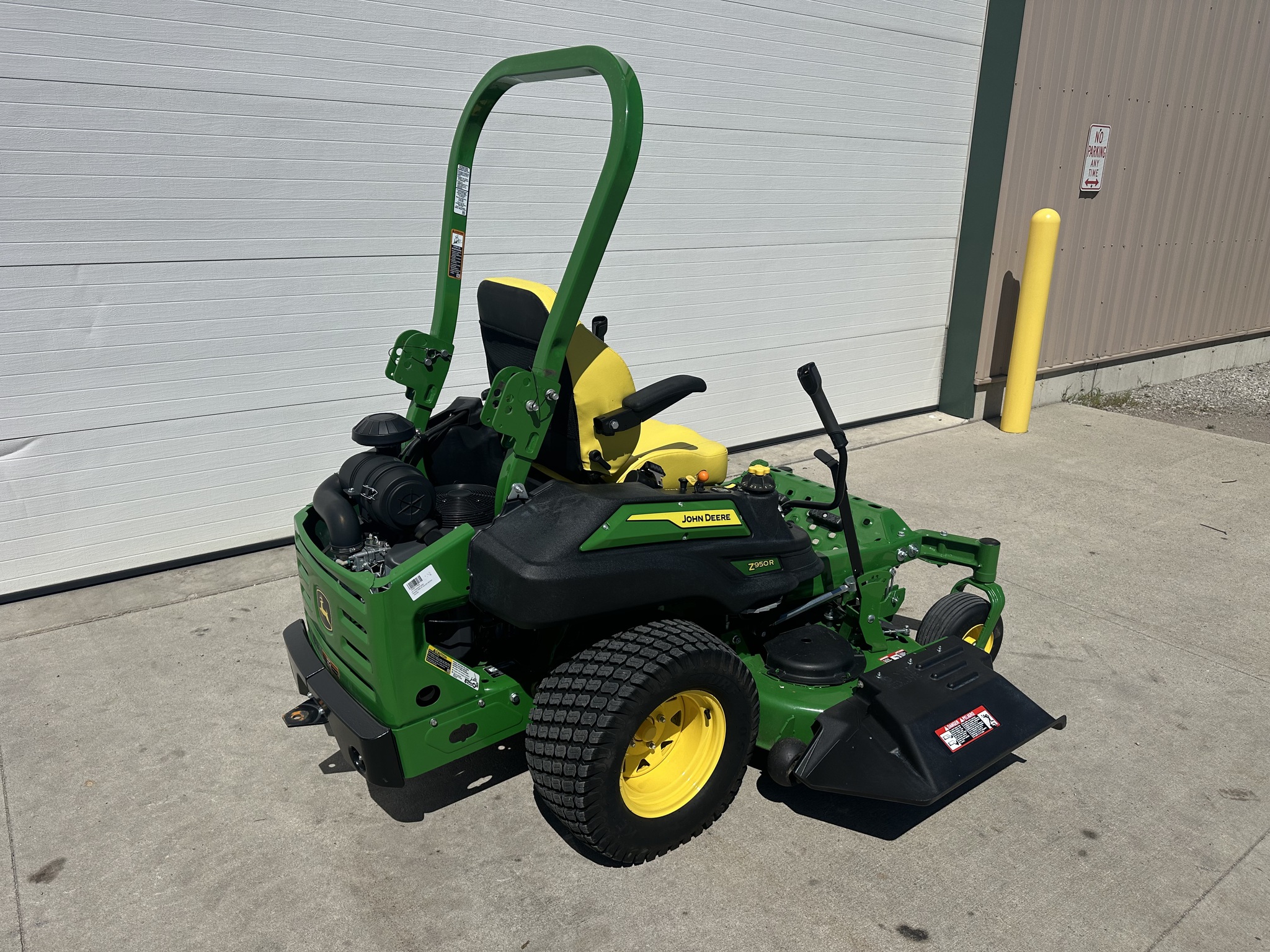 2023 John Deere Z950R Image 3