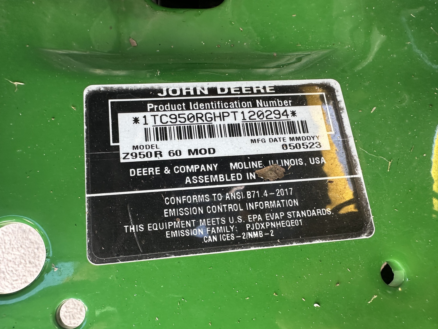 2023 John Deere Z950R Image 15