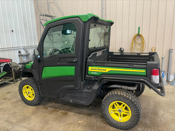  John Deere XUV 835R