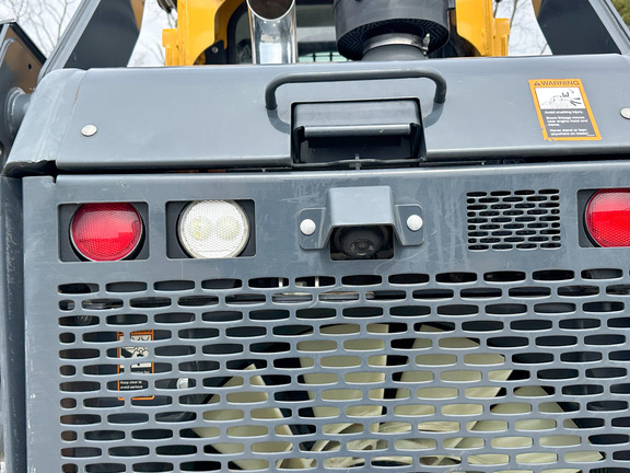 2021 John-Deere 332G