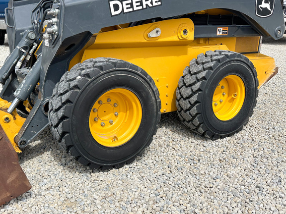 2021 John-Deere 332G