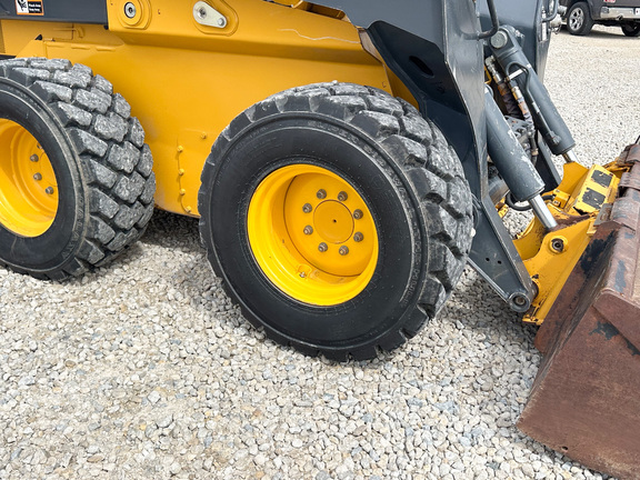 2021 John-Deere 332G