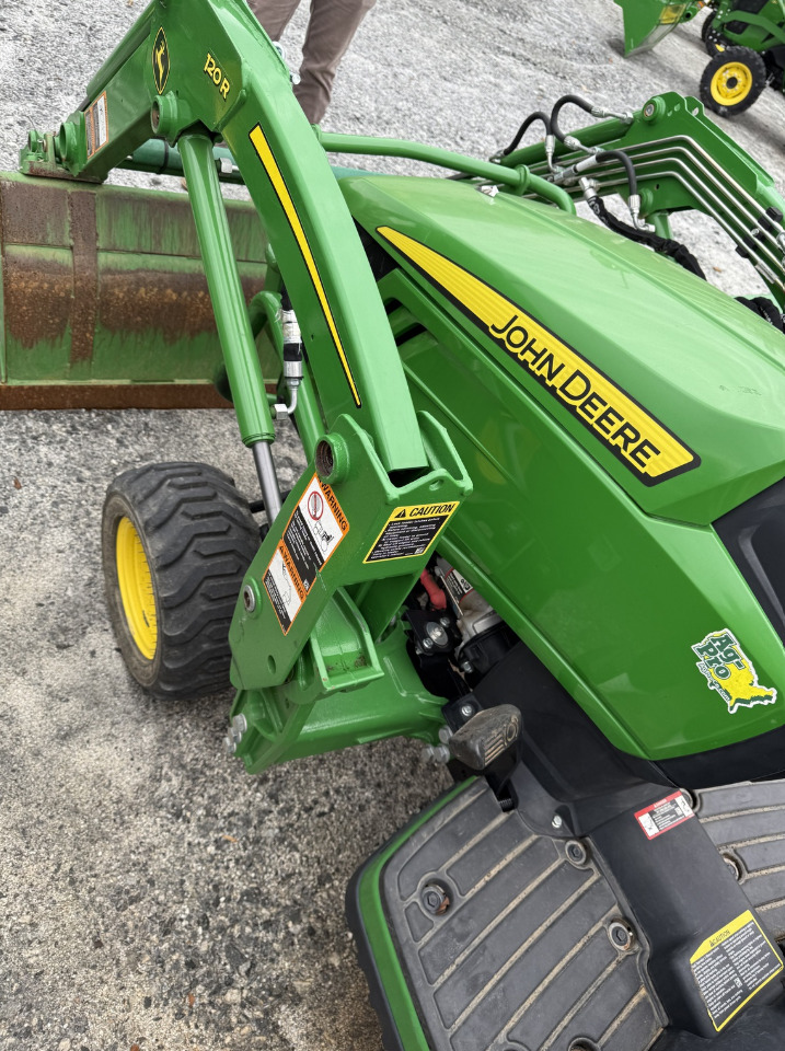 2023 John Deere 1025R Image 5