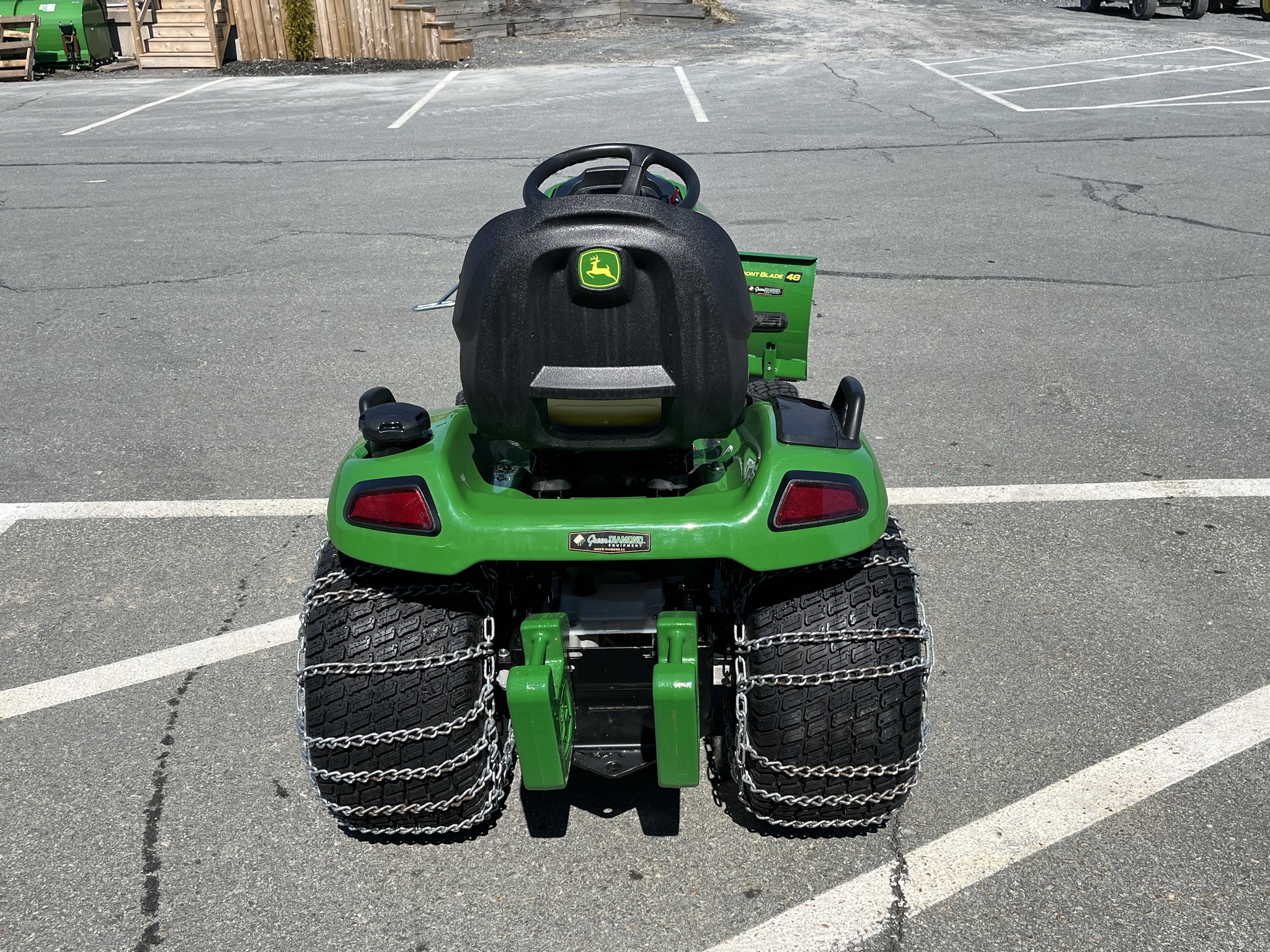 2024 John Deere X570 Image 4