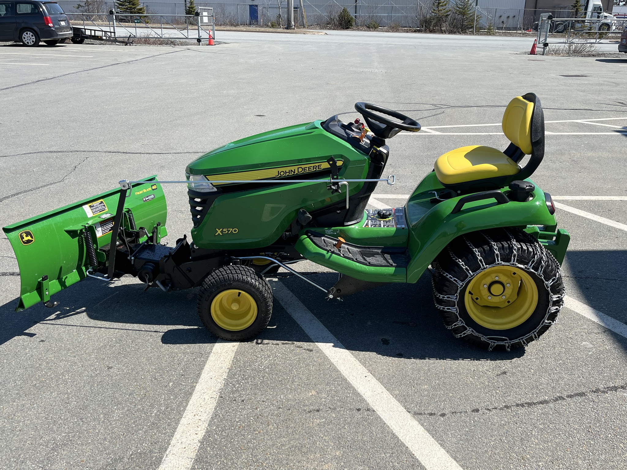 2024 John Deere X570 Image 2
