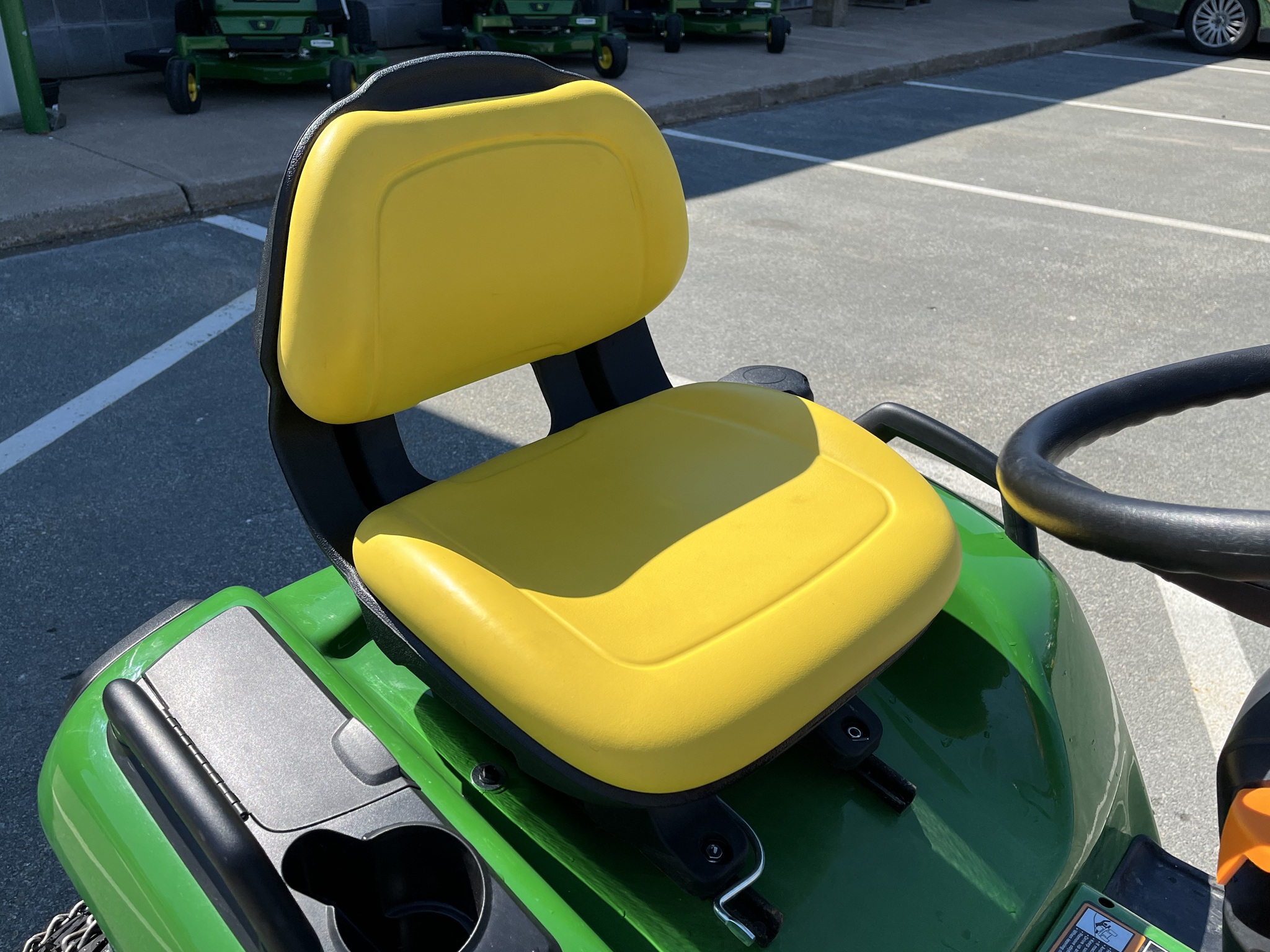 2024 John Deere X570 Image 14