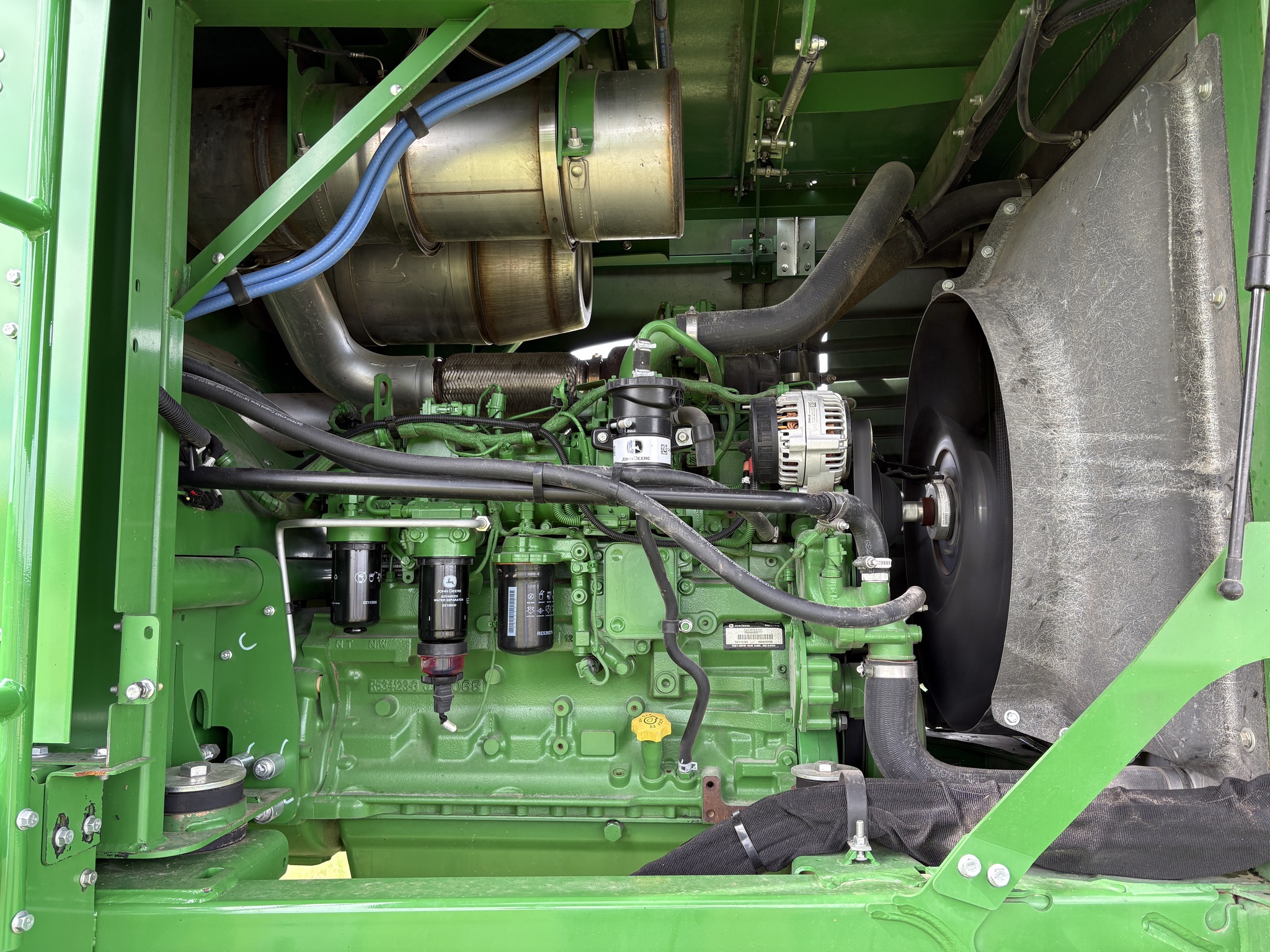 2021 John Deere W235 Image 6