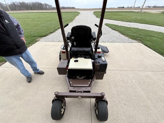Used 2021 Grasshopper 727EFI Zero Turn Mowers at Koenig Equipment in Greenville, OH - Photo4