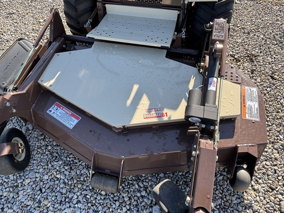 Used 2021 Grasshopper 727EFI Zero Turn Mowers at Koenig Equipment in Greenville, OH - Photo4