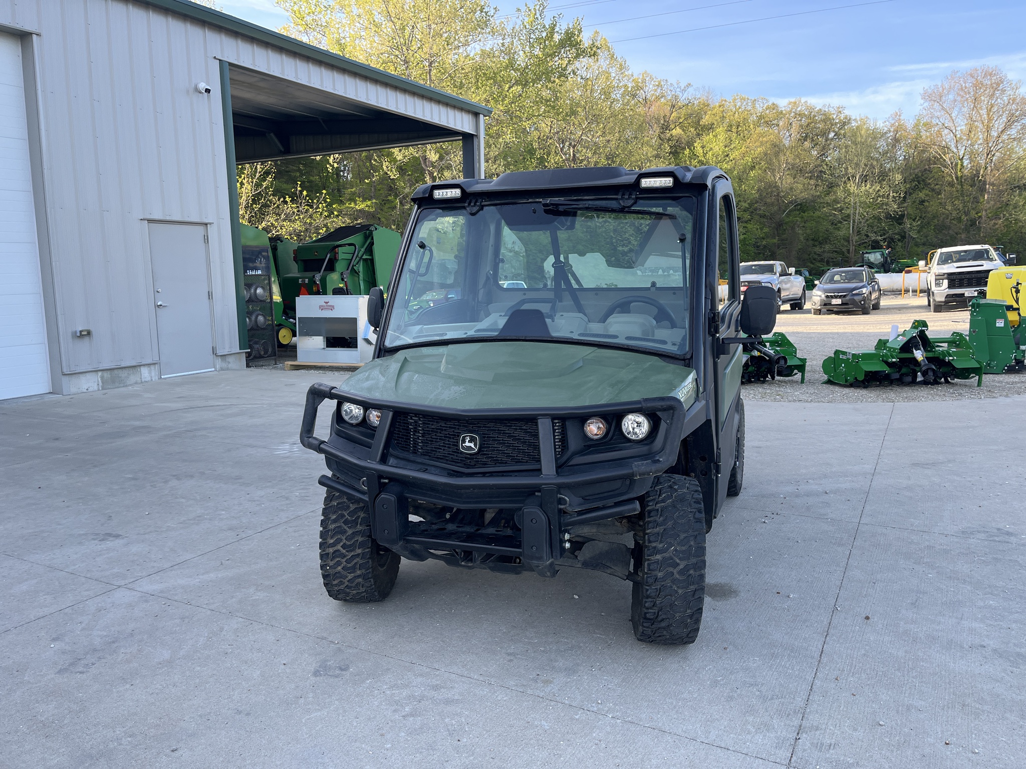  2024 John Deere XUV 835R at Heritage Tractor in Jefferson City, MO